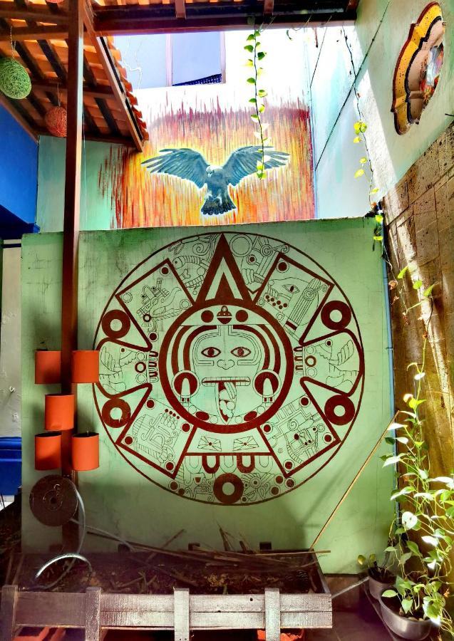 The Roof Backpackers Hotel Guadalajara Exterior foto