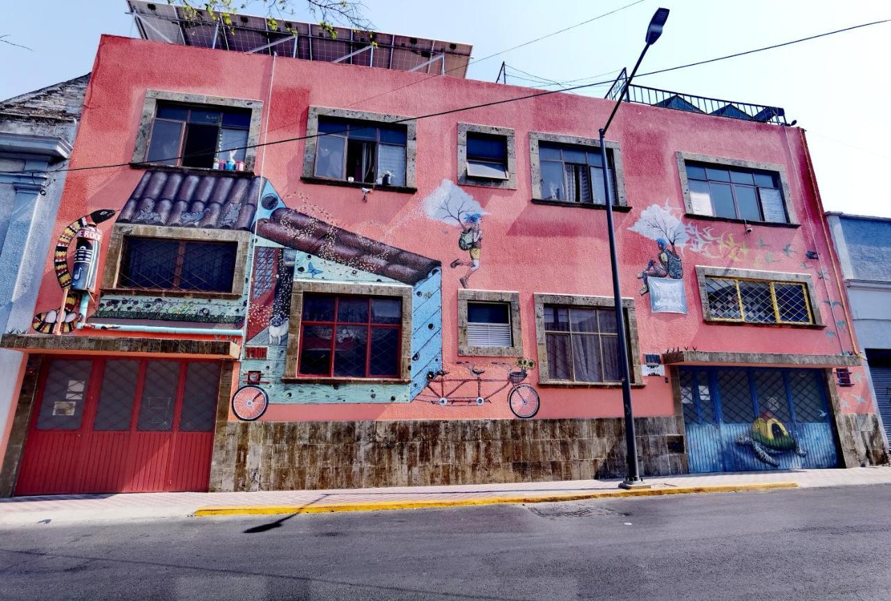 The Roof Backpackers Hotel Guadalajara Exterior foto